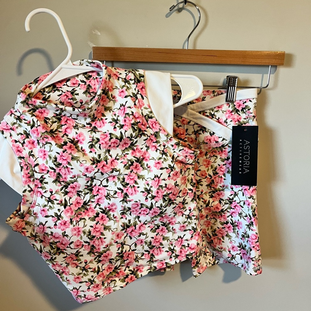 NWT ASTORIA SET #1